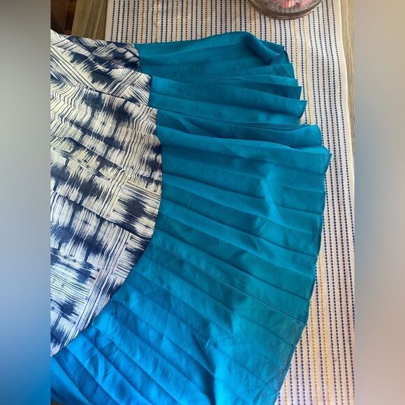 BCBG MAXAZRIA " GEORGETTA"  Strapless Pleated Crepe Midi Dress Size XS - Picture 10 of 14